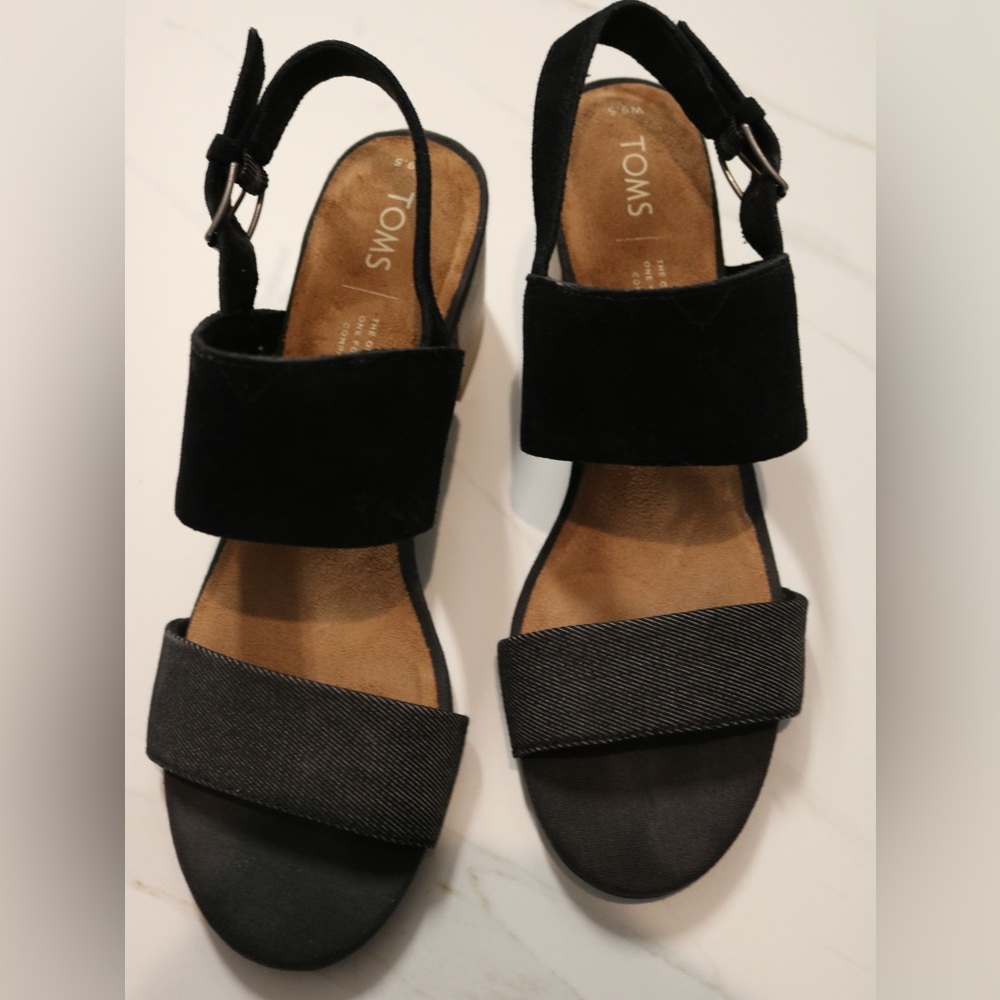 Toms Black sandals Size 9.5. Brand new. Never worn.